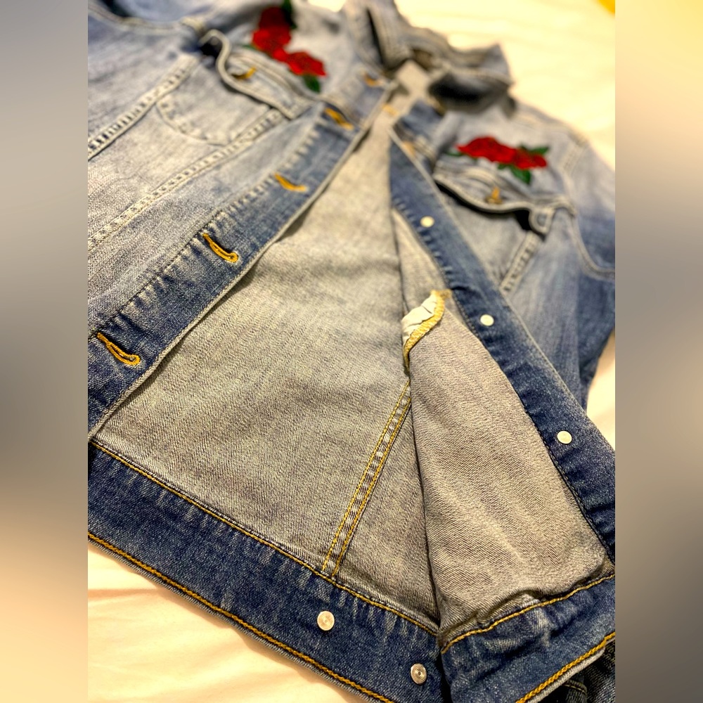 👑 Disney Beauty and the Beast 🌹 Denim Jacket